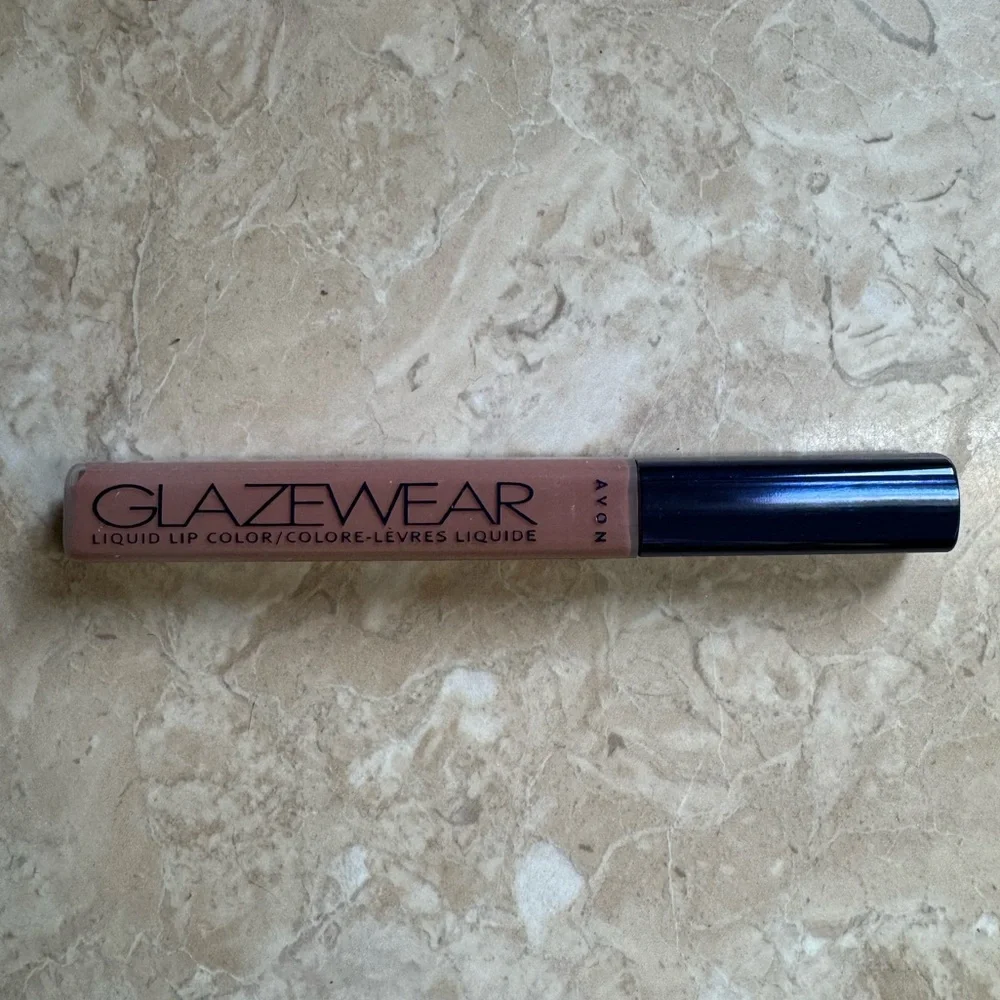 Avon Glaze Wear Liquid Lip Colour Lipstick Blushing New .15oz